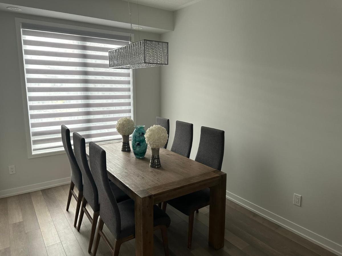 Modern Townhouse, Vaughan, Ontario, Canada Εξωτερικό φωτογραφία
